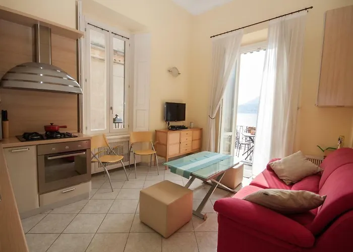 Bella Vista By Lovecomo Holiday home *